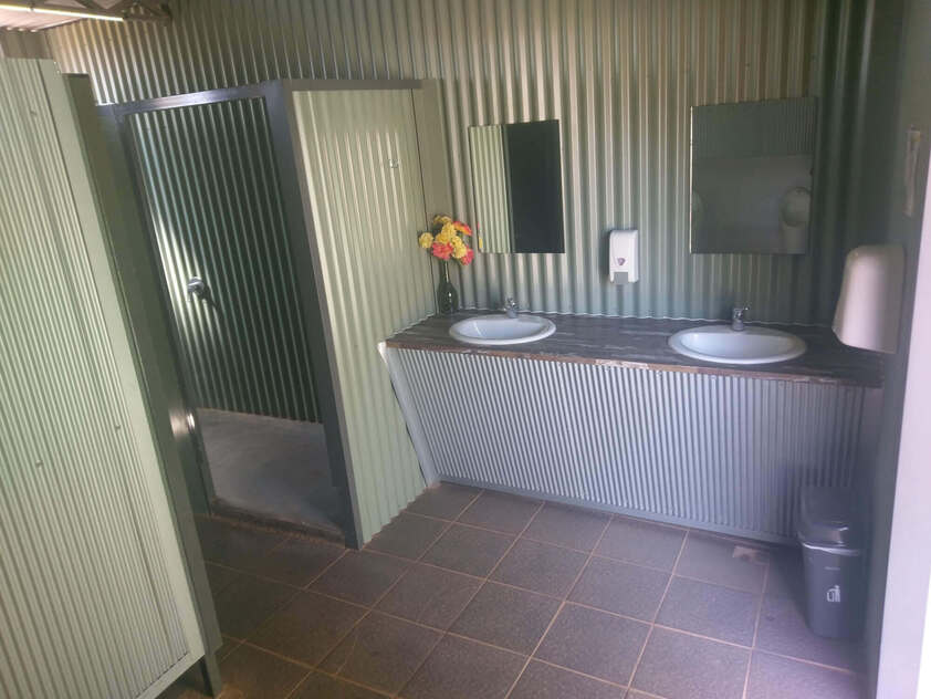 nap-accommodation-tourism-for-sale-yowah-qld-4490-23511-5dcd0cd11af98